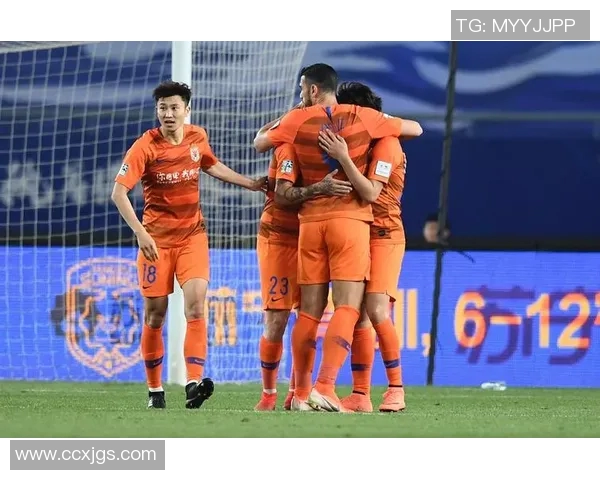 山东鲁能与富力精彩对决回顾赛场瞬间与战术分析全记录 山东鲁能与富力精彩对决回顾赛场瞬间与战术分析全记录